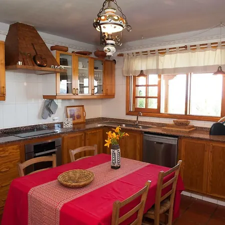 Сasa de vacaciones Finca Pajares *